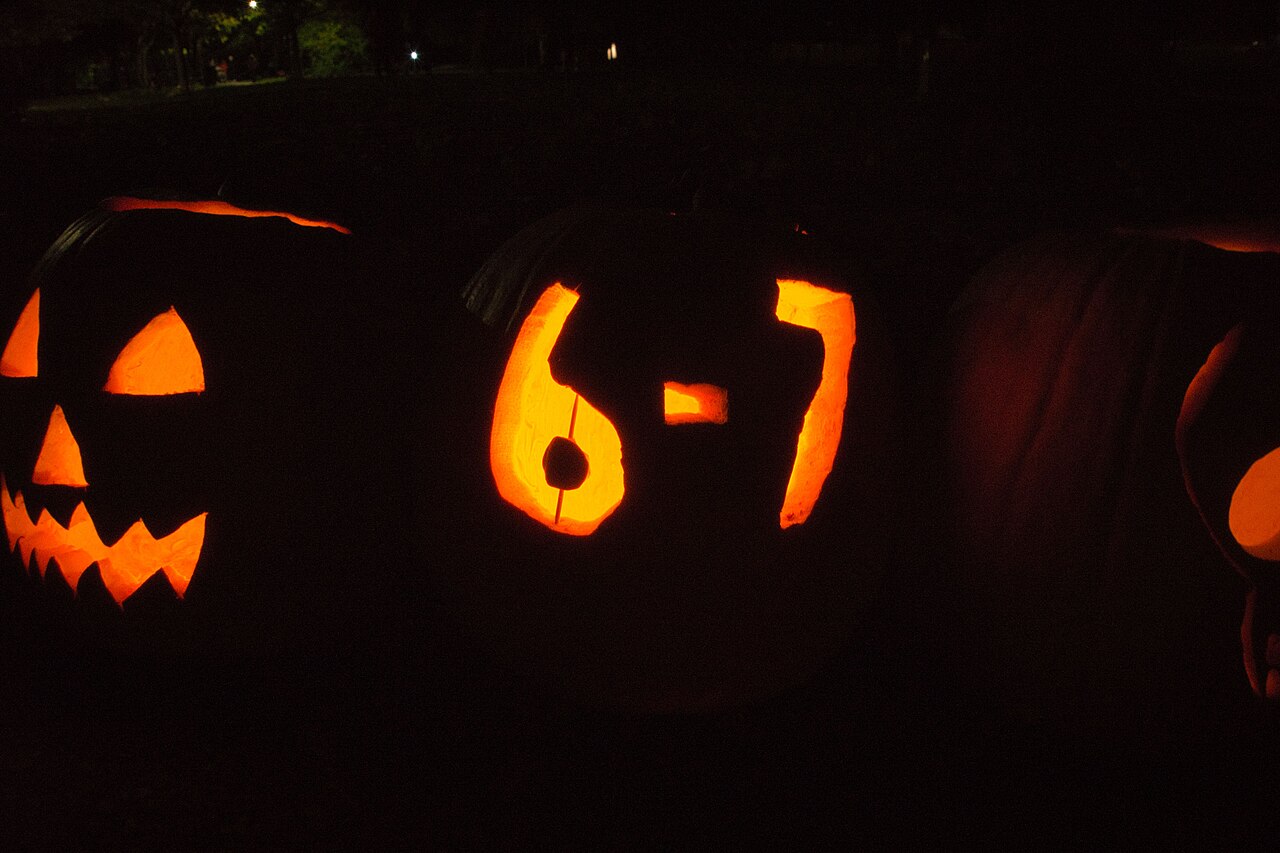 From Patois to TikTok: Understanding 'Mi' Slang Meaning & Usage